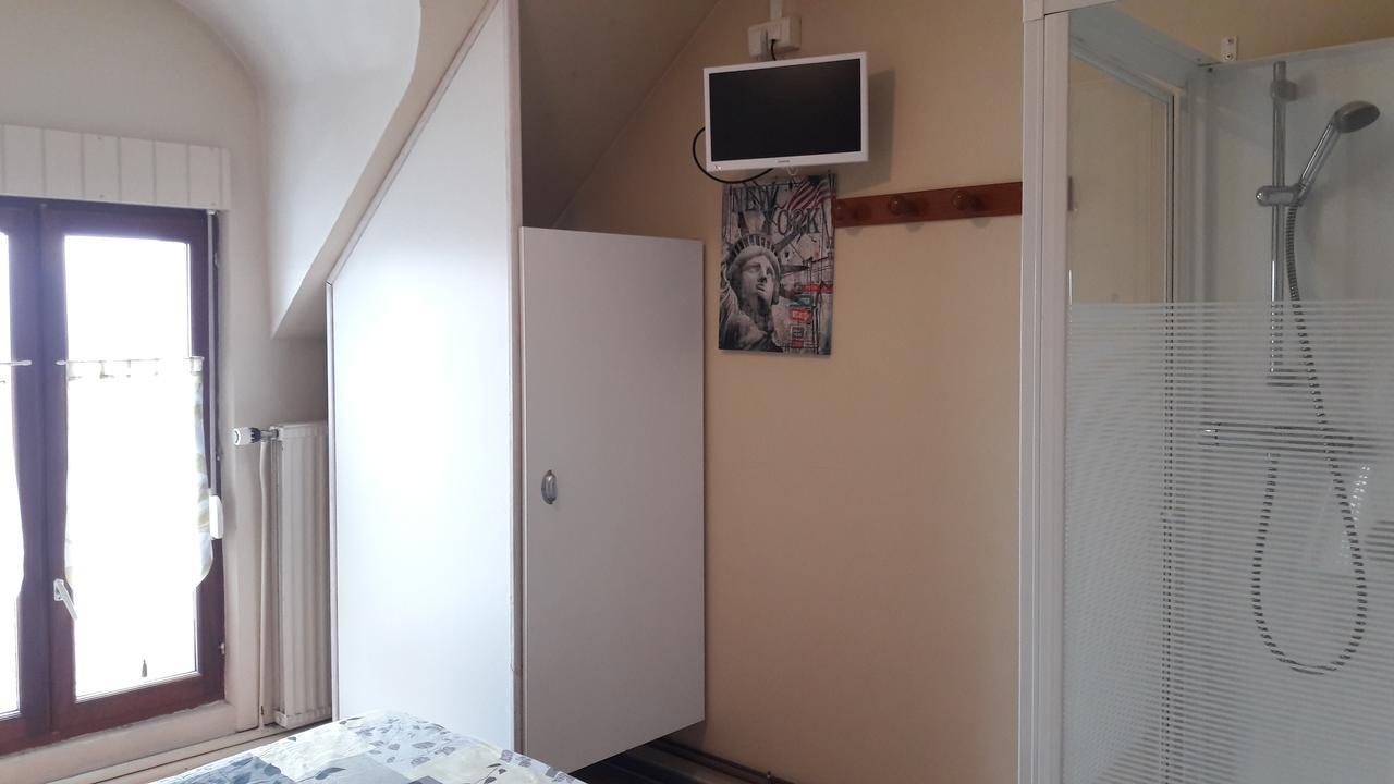 Le Relais De Risquetout Hem-Hardinval Buitenkant foto
